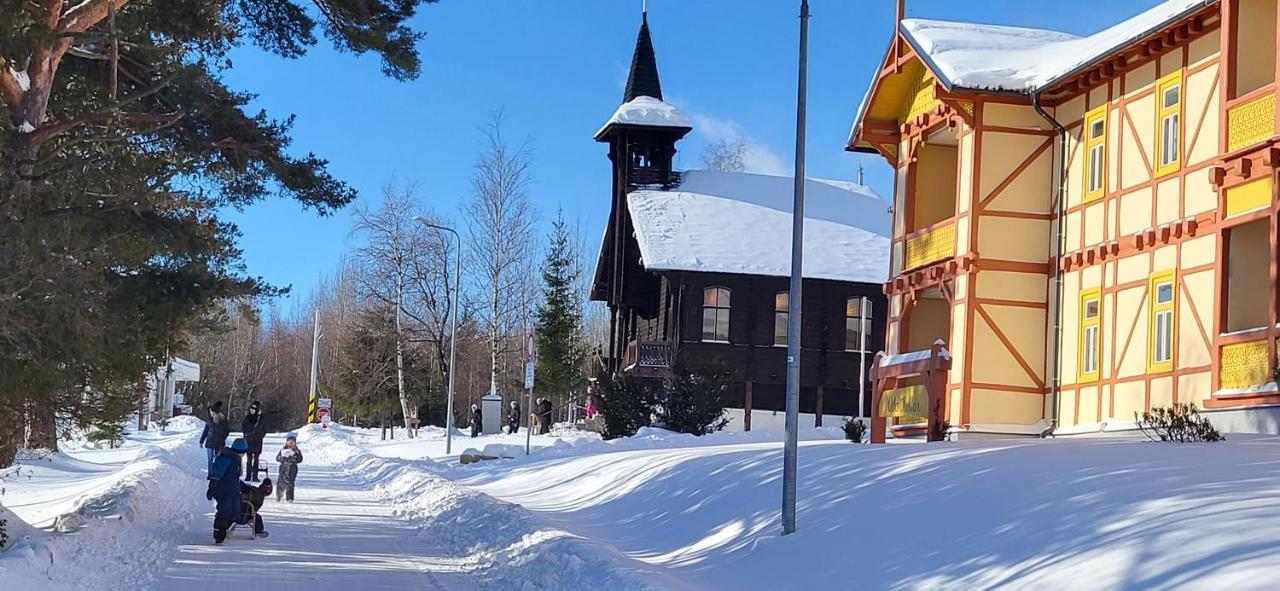 Vila Kollar วิสโซเค ดาตรี ภายนอก รูปภาพ